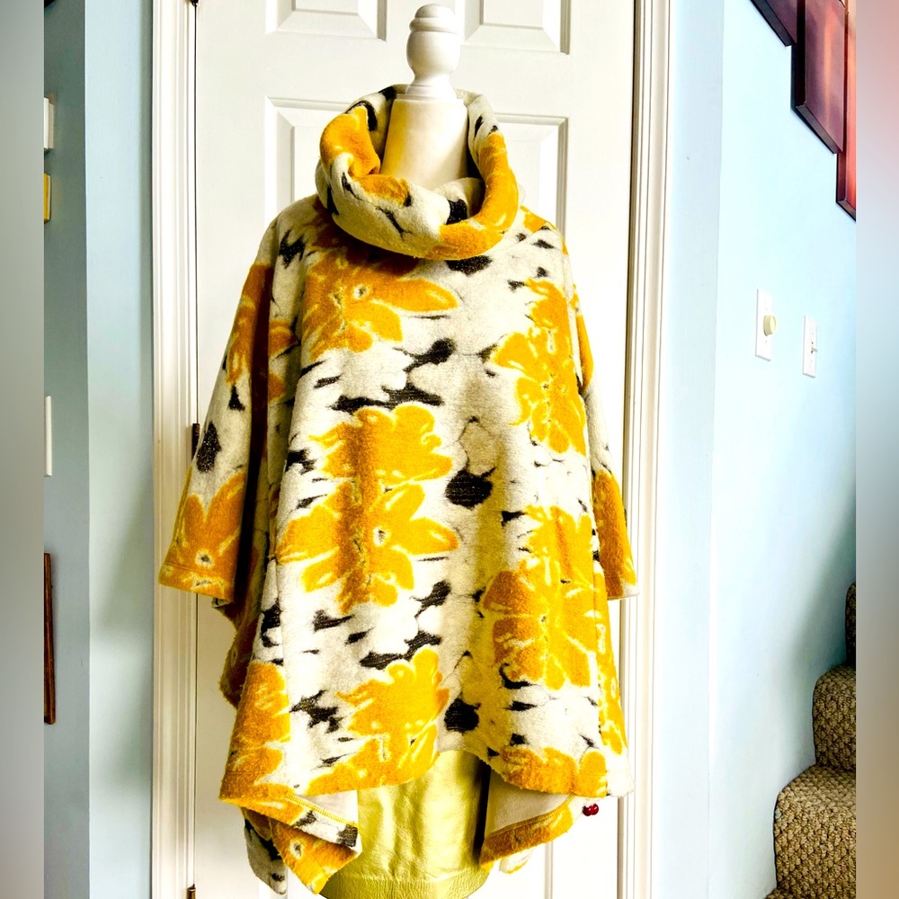 Saturday Sunday Beautiful Poncho… xs/small